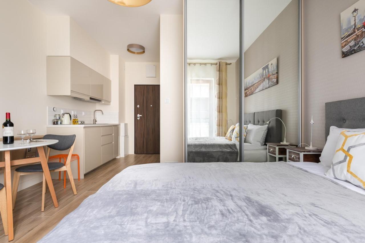 Rent like home - Pawia 51 Varsovie Extérieur photo